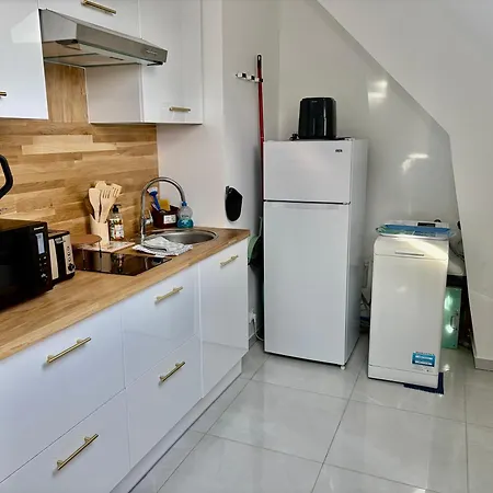 Dakvet Moderne - 3 Bedrooms, Quiet, Hot Tub Apartman